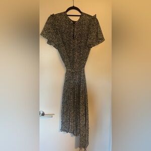 Ann Taylor Flower Print Belted Pleated Dress Size Medium